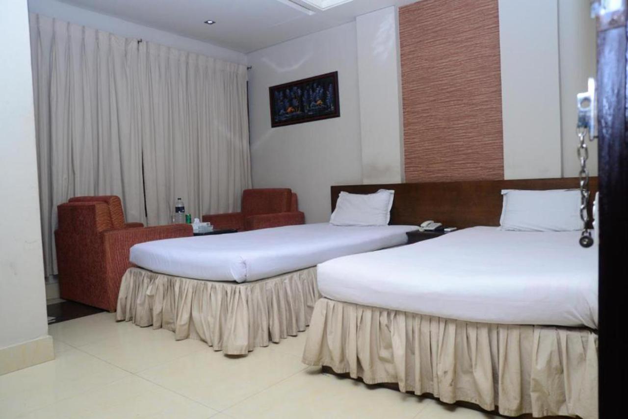 Hotel Royal Living Hotel&Suites Chittagong Buitenkant foto